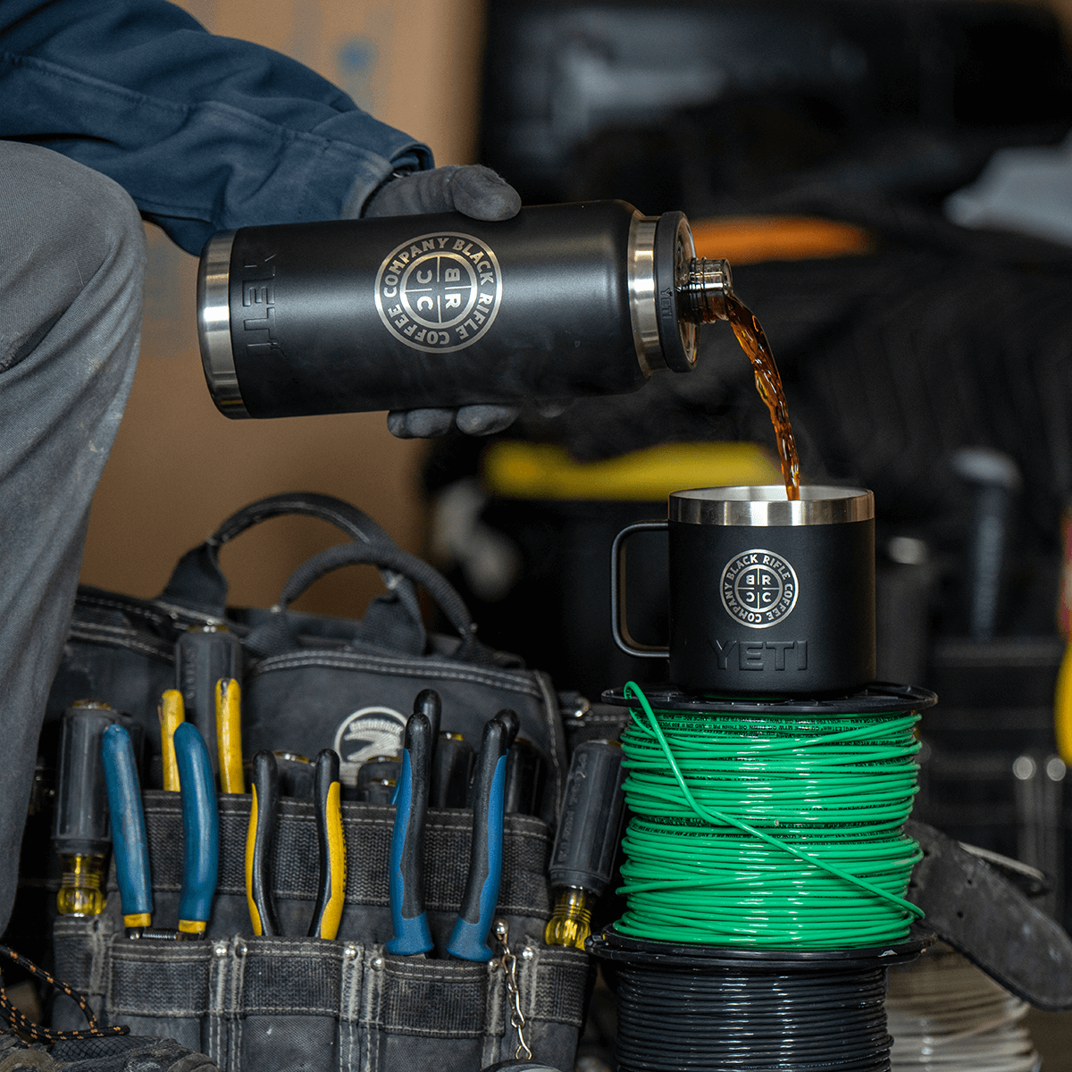 Yeti Reticle Badge Rambler Water Bottle - Image 6